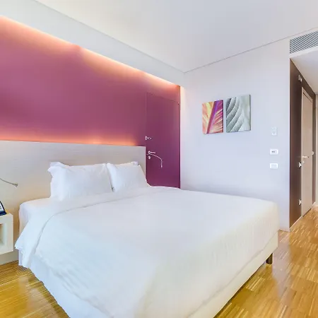 Hilton Garden Venice Отель Местре