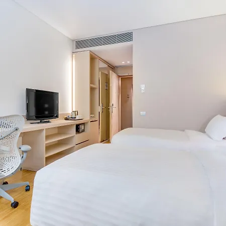 Hilton Garden Venice Местре