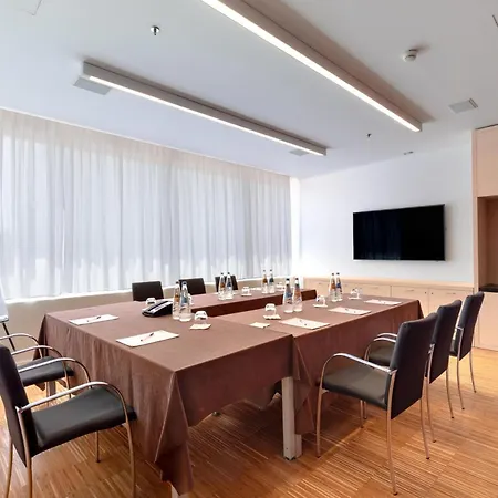 Hilton Garden Venice Hotel Mestre