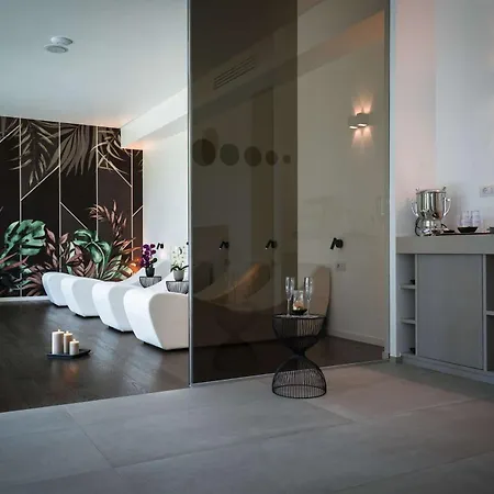 هيلتون غاردن إن البندقية ميستري فندق 4*