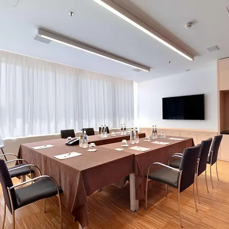 هيلتون غاردن إن البندقية ميستري ميستر