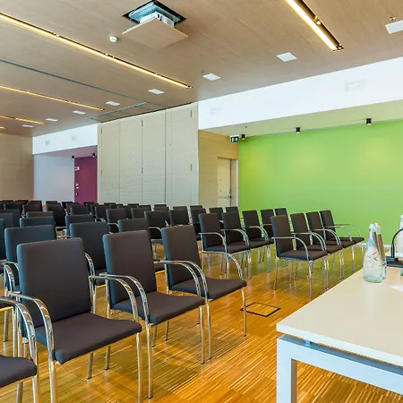 هيلتون غاردن إن البندقية ميستري